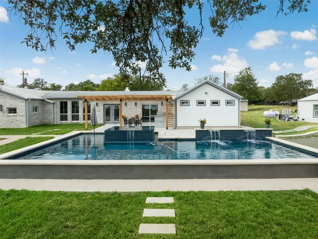 $1,400,000 | 14300 Summit View Drive, Leander, TX 78641