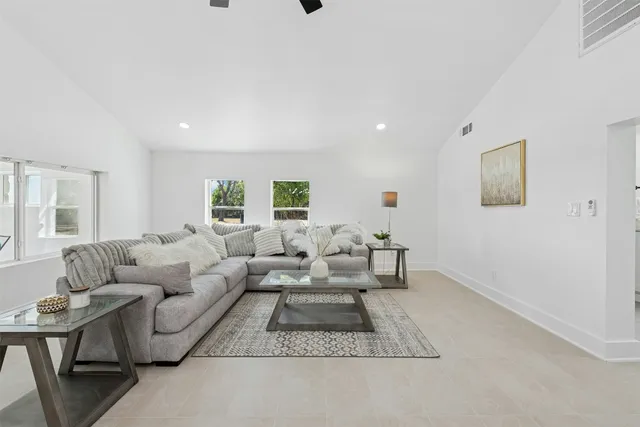 $1,400,000 | 14300 Summit View Drive, Leander, TX 78641