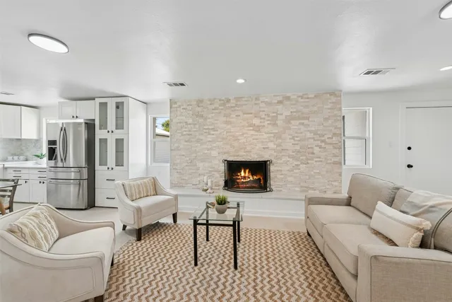 $1,400,000 | 14300 Summit View Drive, Leander, TX 78641