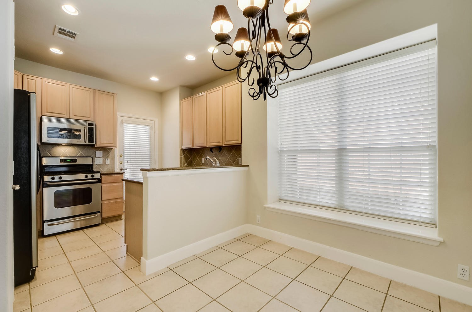 14812 Avery Ranch Boulevard, Unit 12 Austin, TX 78717 - Photo 11 of 38