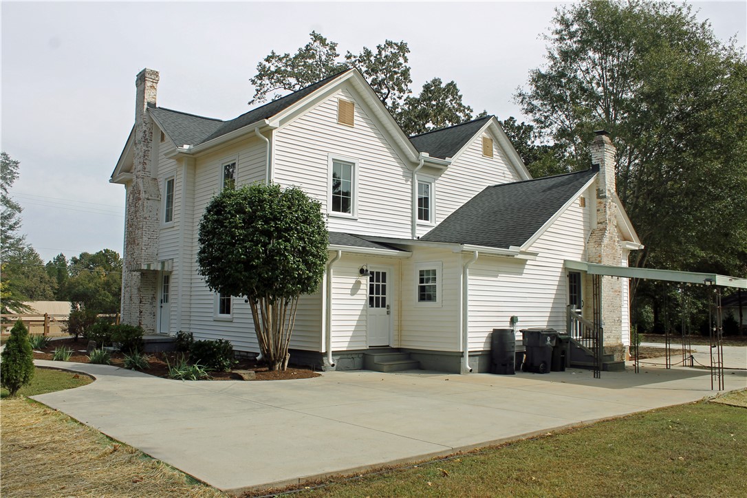 617 Cely Road Easley, SC 29642 - Photo 2 of 40