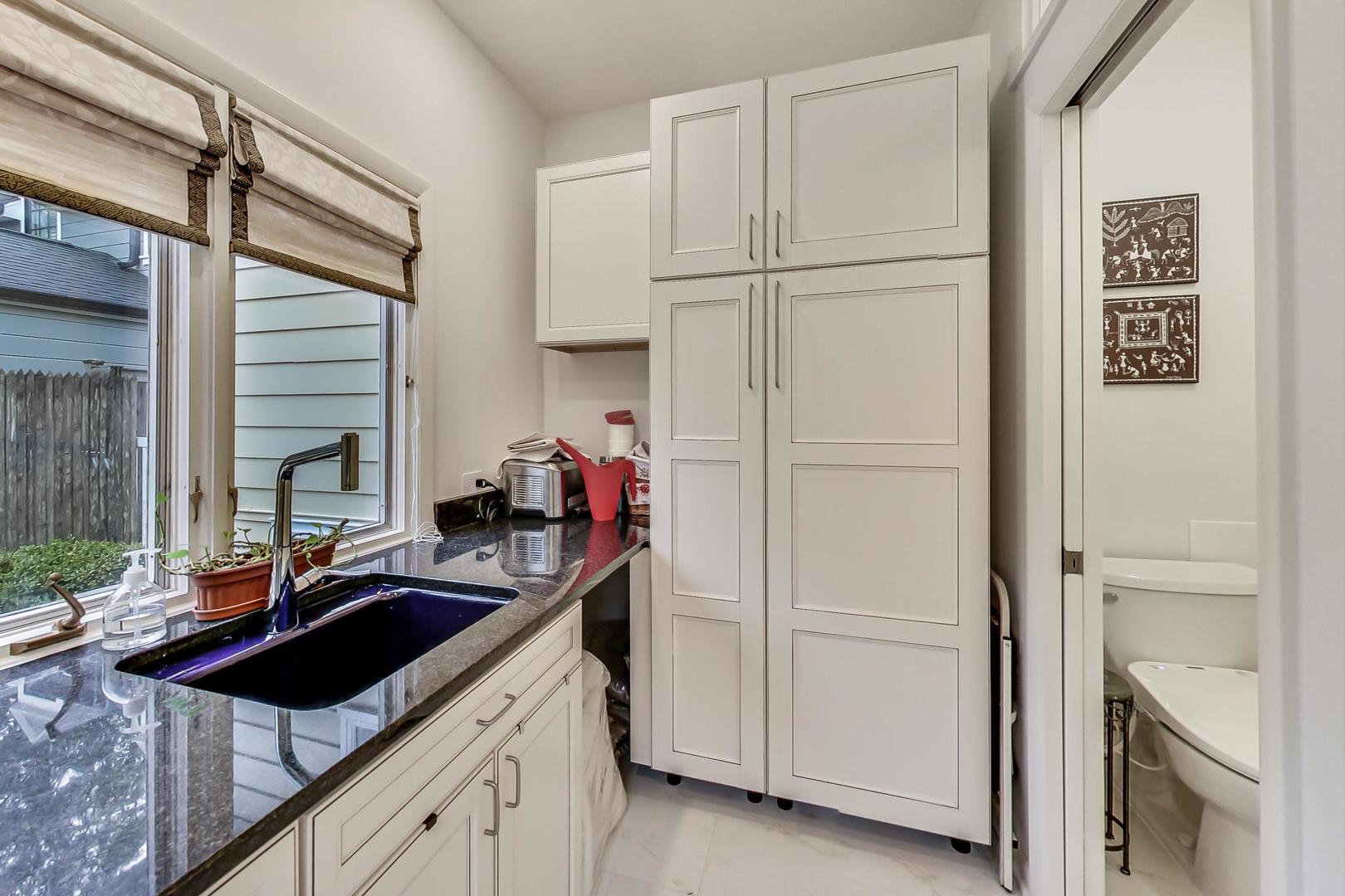 1032 Cherokee Road Wilmette, IL 60091 - Photo 17 of 35