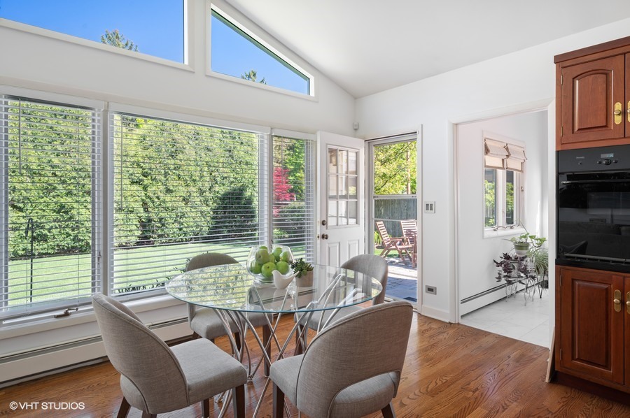 1032 Cherokee Road Wilmette, IL 60091 - Photo 9 of 35