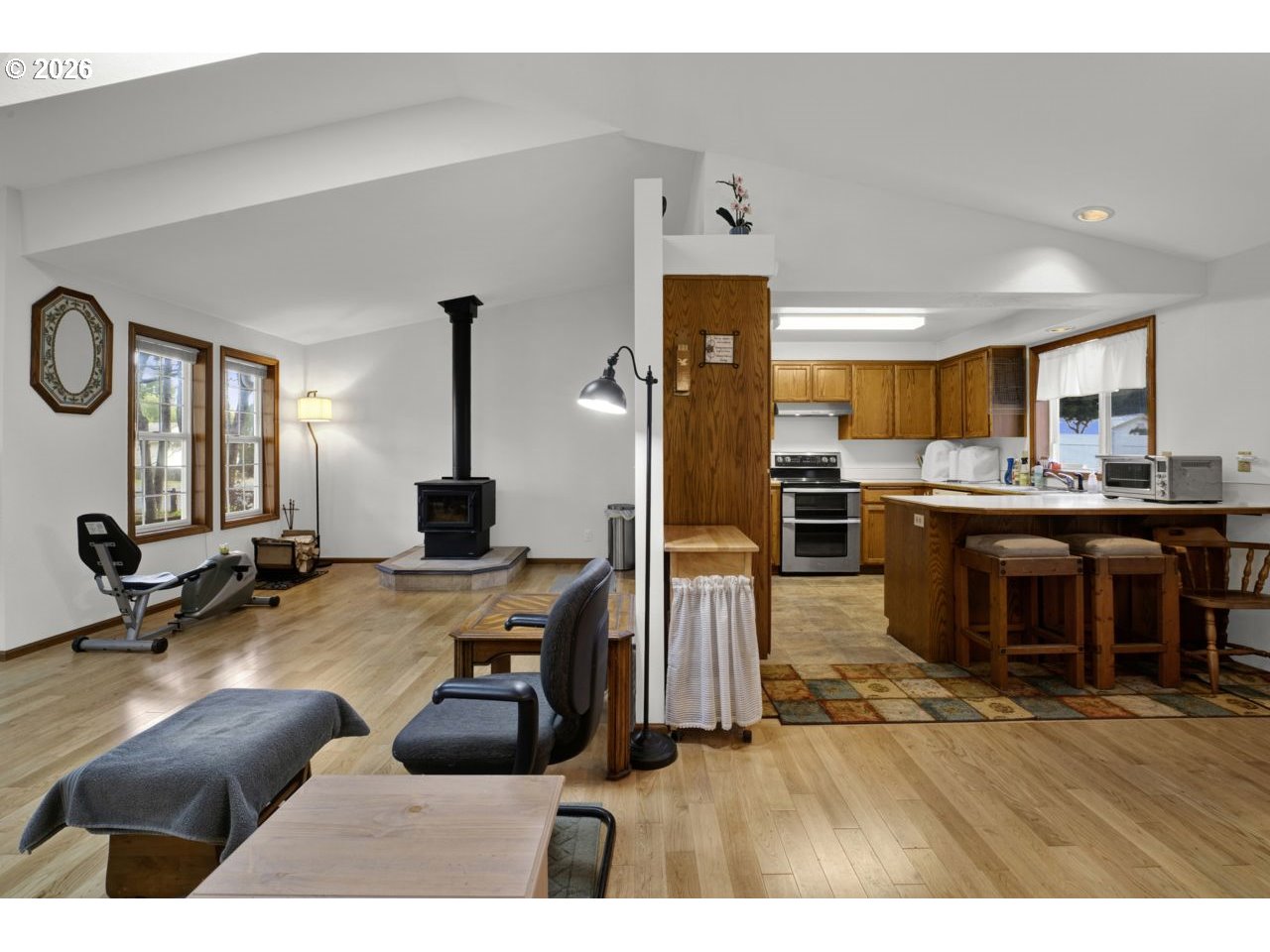 1960 40th Street Florence, OR 97439 - Photo 21 of 48