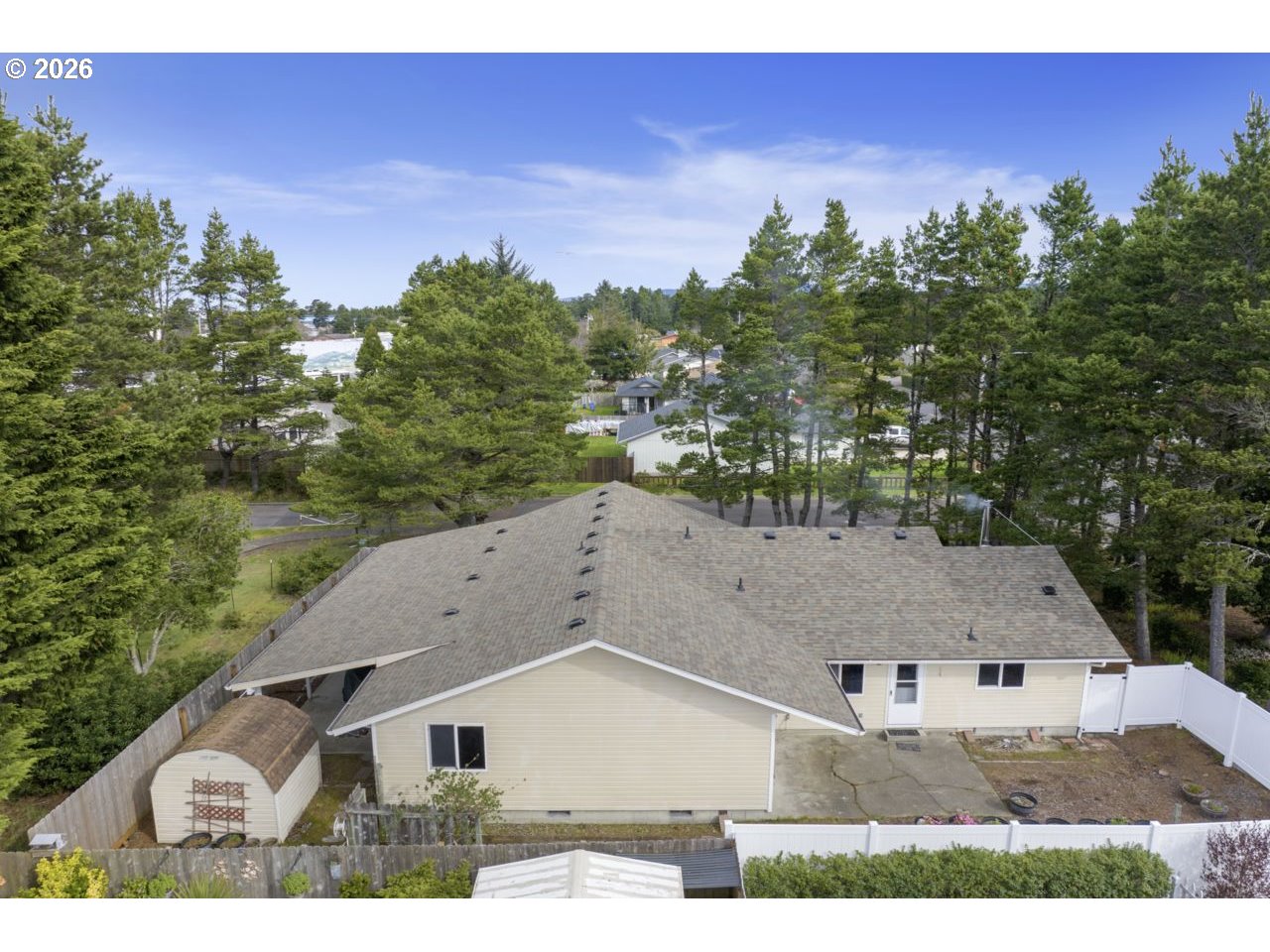 1960 40th Street Florence, OR 97439 - Photo 45 of 48