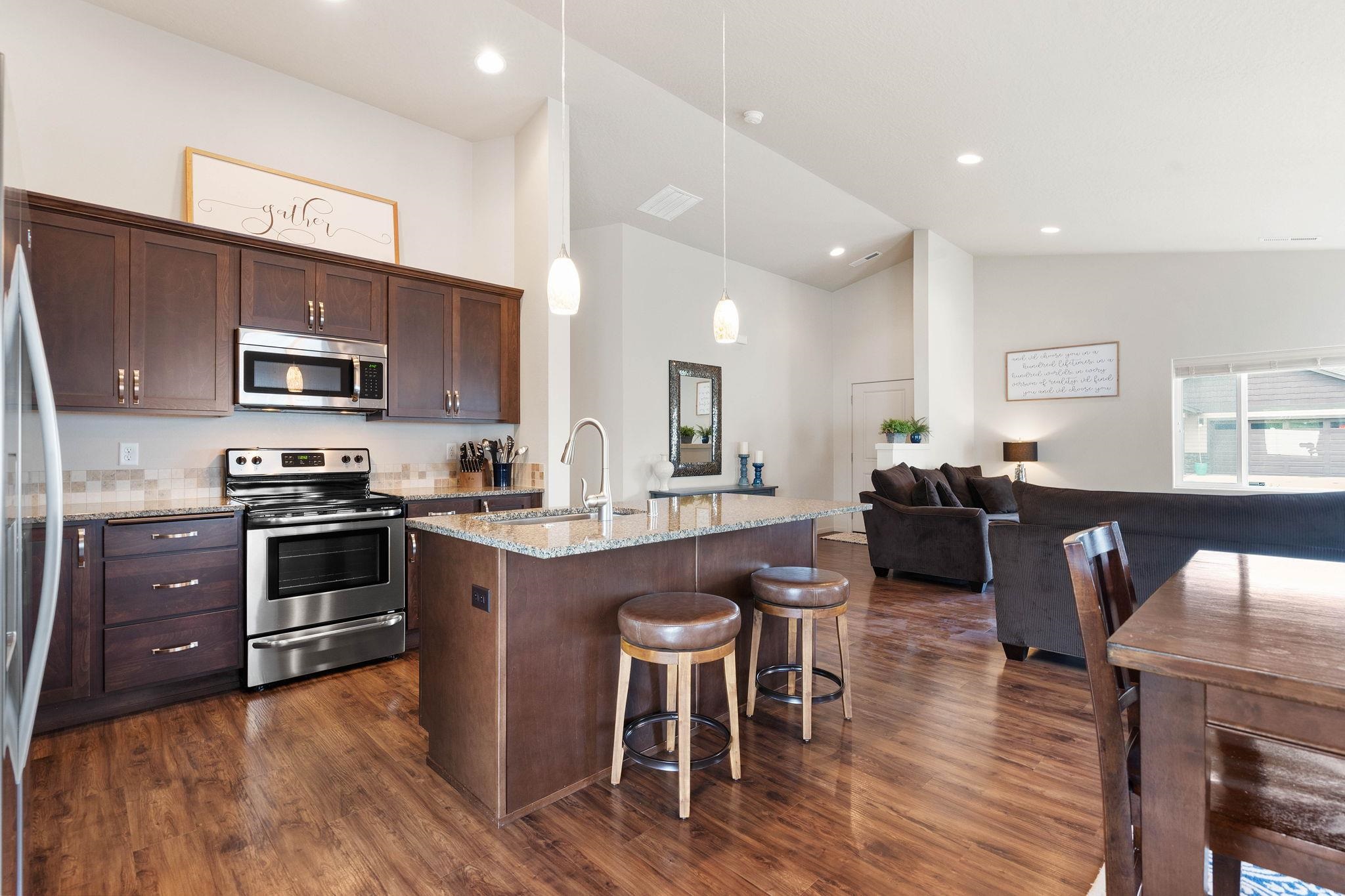 512 North Ridgemont Lane Veradale, WA 99037 - Photo 11 of 33