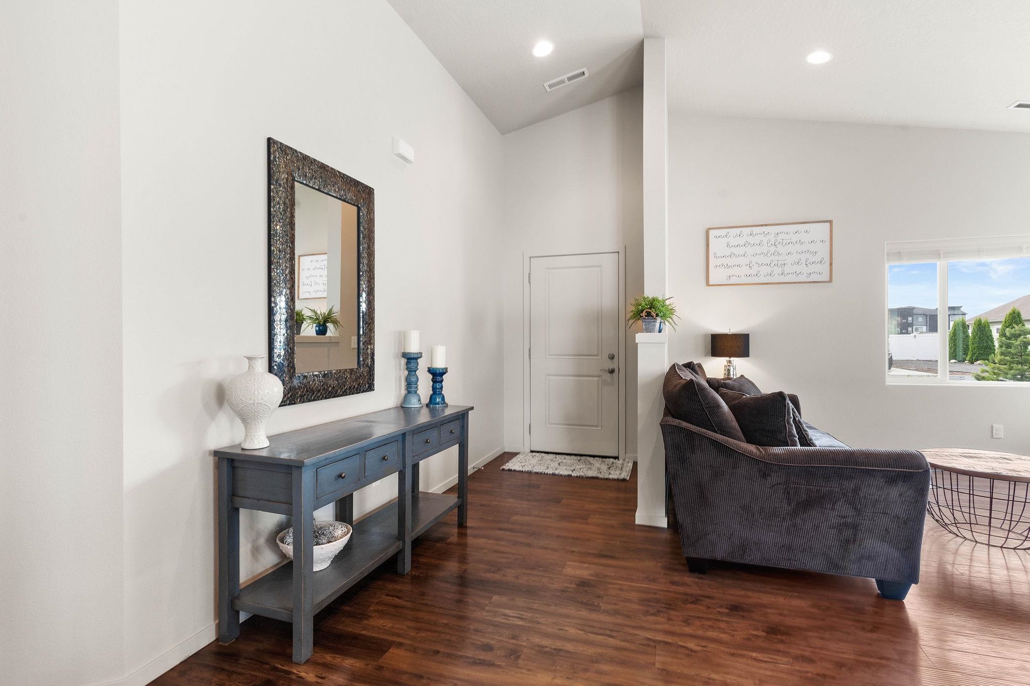 512 North Ridgemont Lane Veradale, WA 99037 - Photo 5 of 33