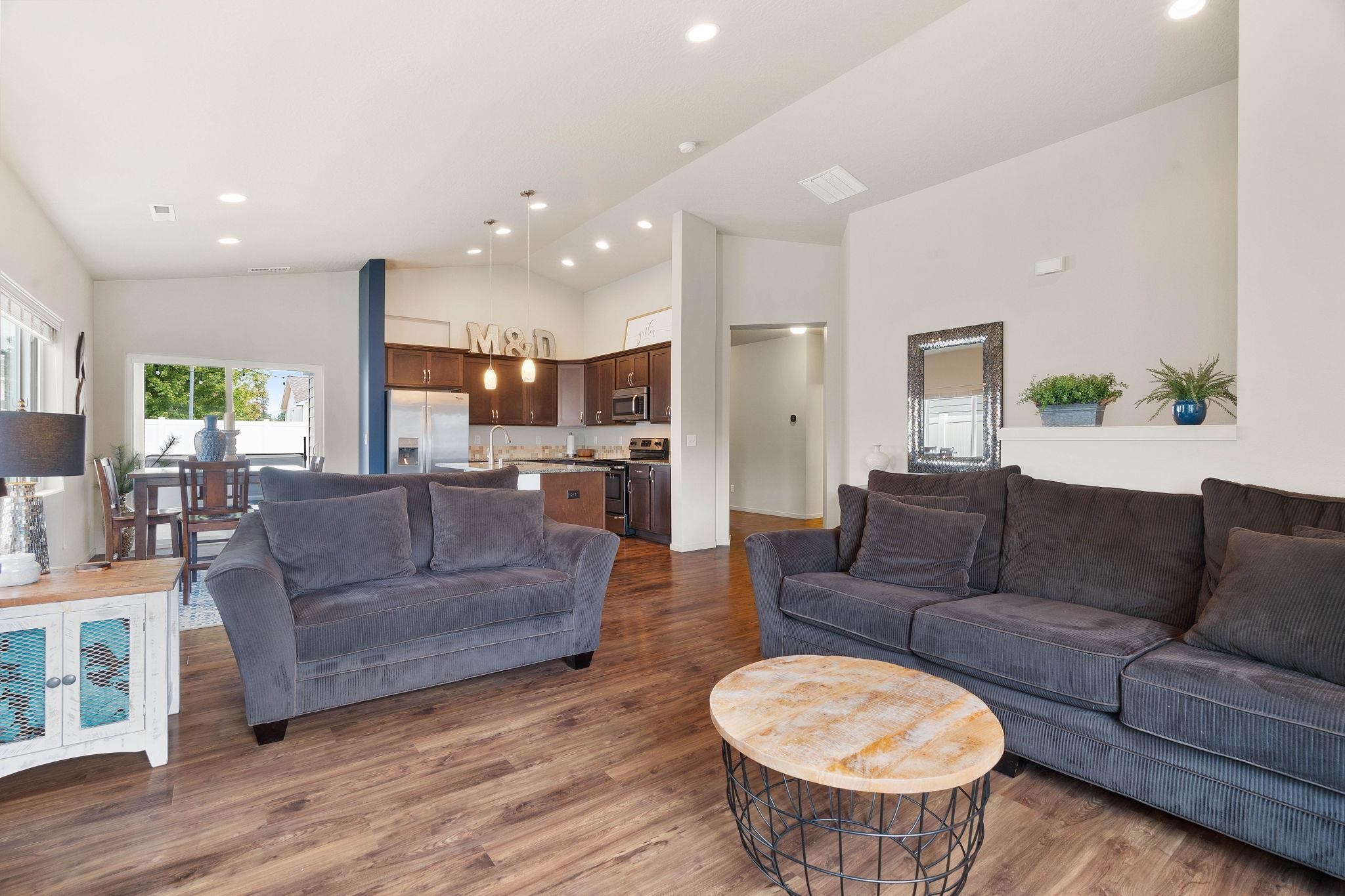 512 North Ridgemont Lane Veradale, WA 99037 - Photo 7 of 33