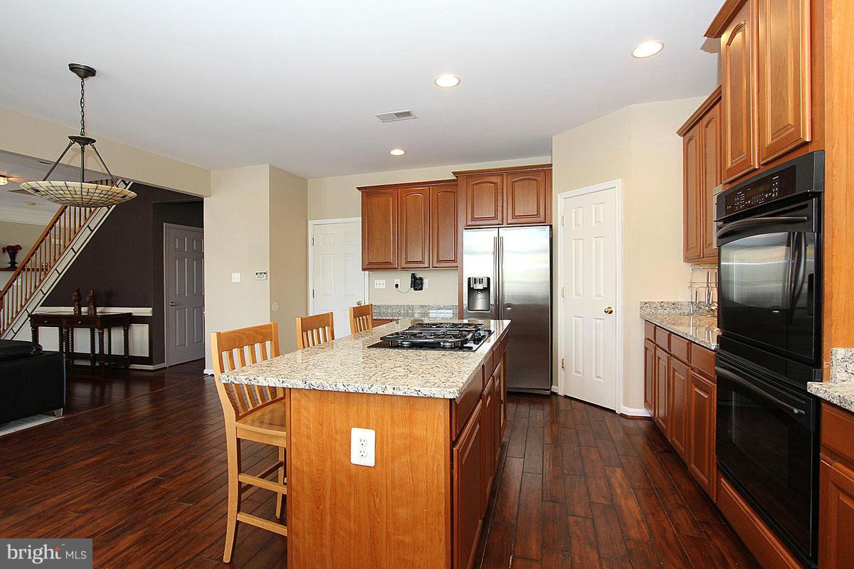 14333 Ashleigh Greene Road Boyds, MD 20841 - Photo 12 of 29 Kitchen