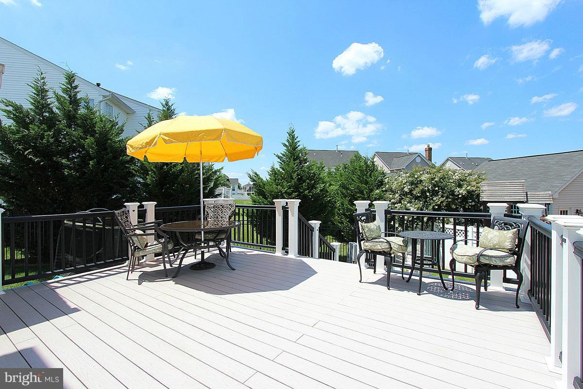 14333 Ashleigh Greene Road Boyds, MD 20841 - Photo 16 of 29 Exterior (Rear)