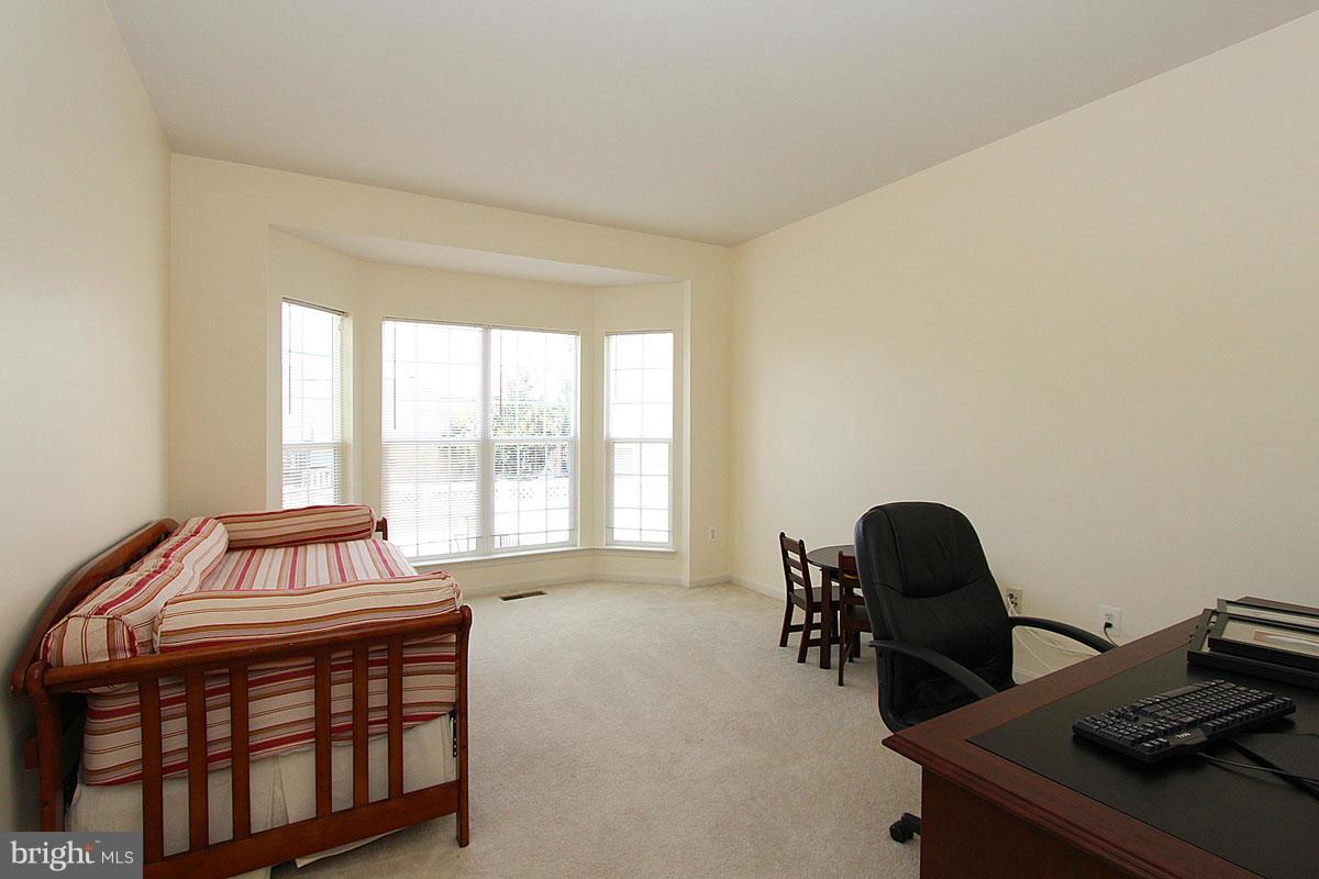 14333 Ashleigh Greene Road Boyds, MD 20841 - Photo 8 of 29 Interior (General)
