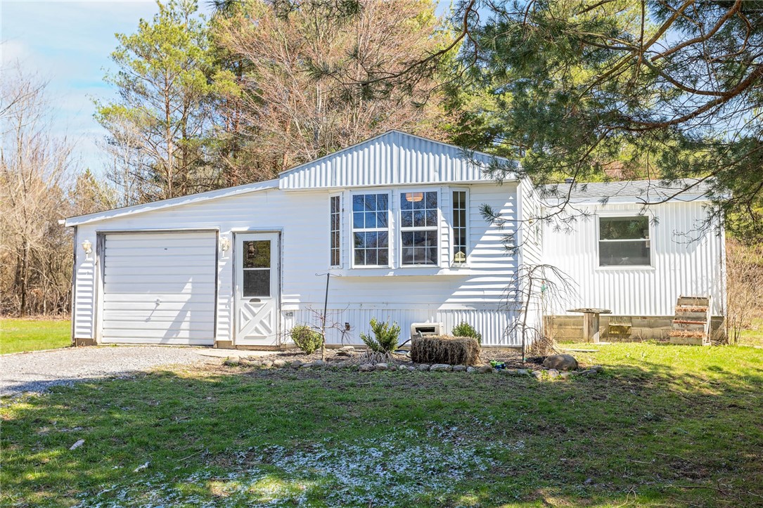 809 Schad Road Bennington, NY 14004 - Photo 1 of 31