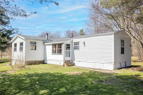 $179,900 | 809 Schad Road, Bennington, NY 14004