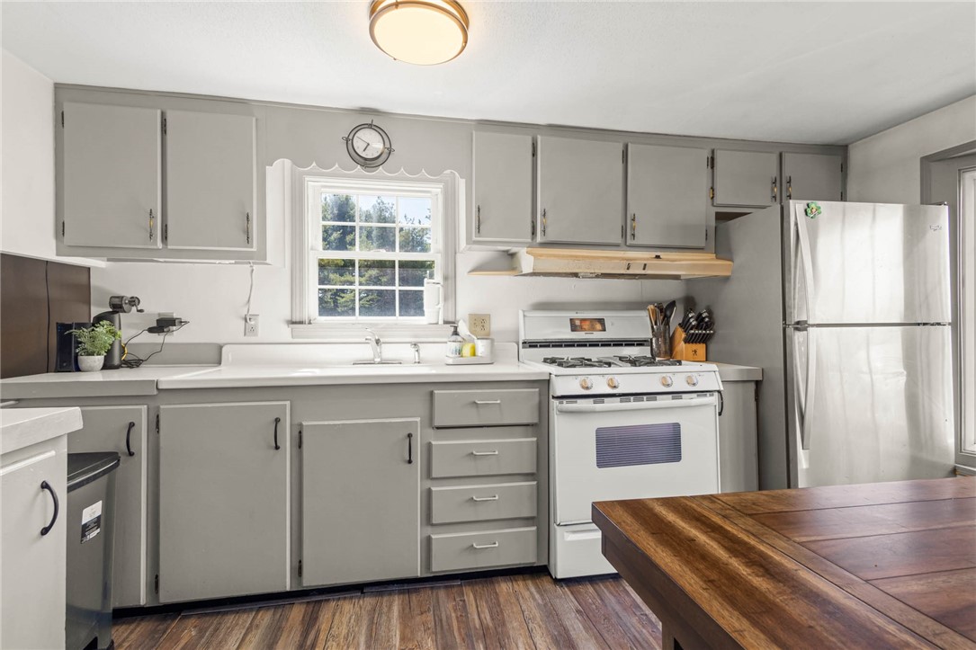 809 Schad Road Bennington, NY 14004 - Photo 6 of 31