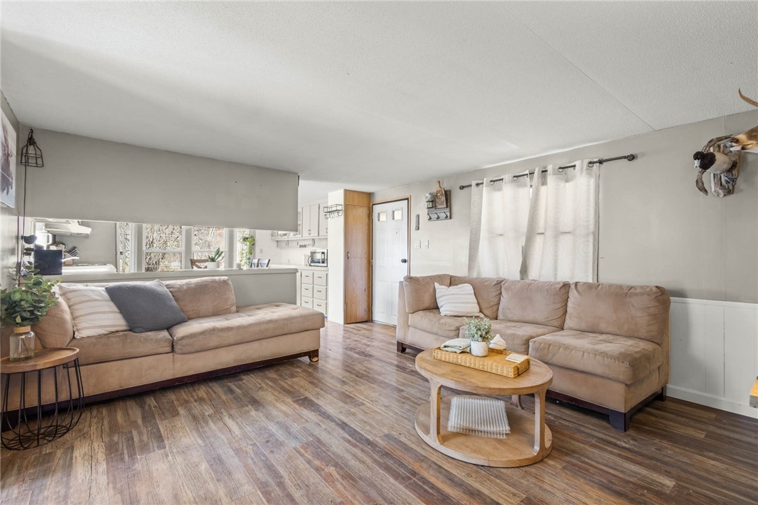 809 Schad Road Bennington, NY 14004 - Photo 8 of 31