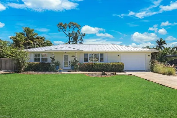 $419,900 | 20621 Pine Tree Lane, Estero, FL 33928