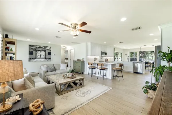 $419,900 | 20621 Pine Tree Lane, Estero, FL 33928