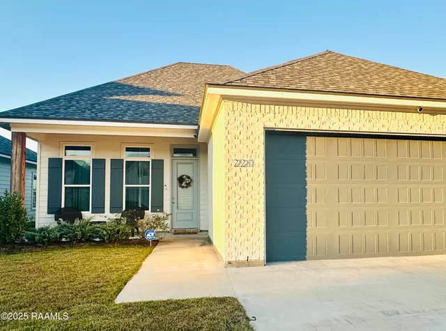 $372,000 | 221 Timber Mill Street, Lafayette, LA 70508