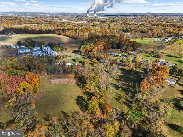 $999,999 | 120 Alackness Road, Spring City, PA 19475