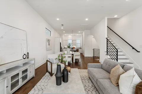 $484,000 | 5713 Larkin Street, Unit A, Houston, TX 77007