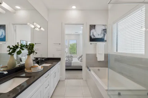 $484,000 | 5713 Larkin Street, Unit A, Houston, TX 77007