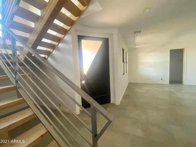 $929,000 | 507 East Mountain View Road, Phoenix, AZ 85020