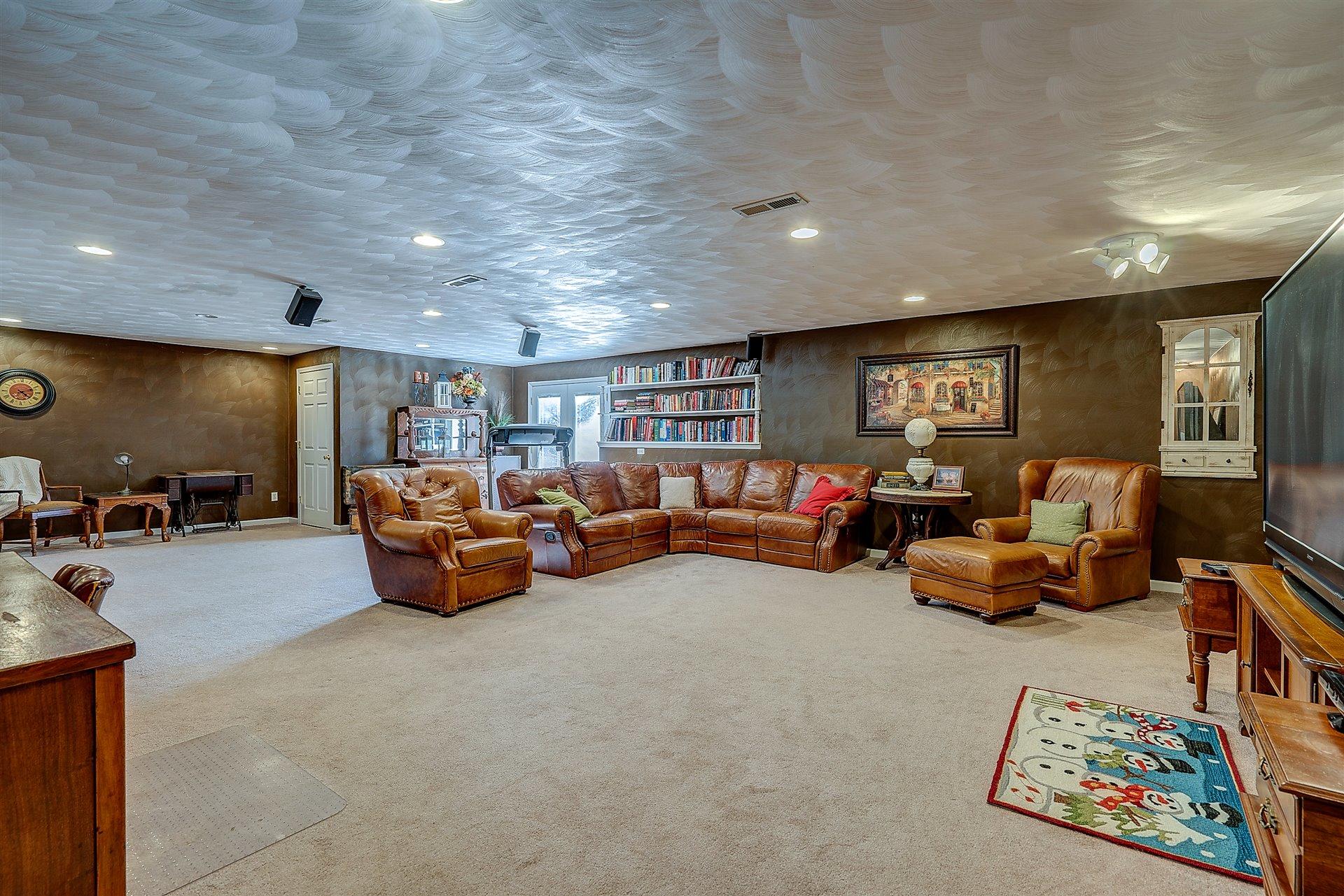 1425 Virginia Ridge Drive Hardy, VA 24101 - Photo 26 of 33 25-DSC00381_2_3_4_5