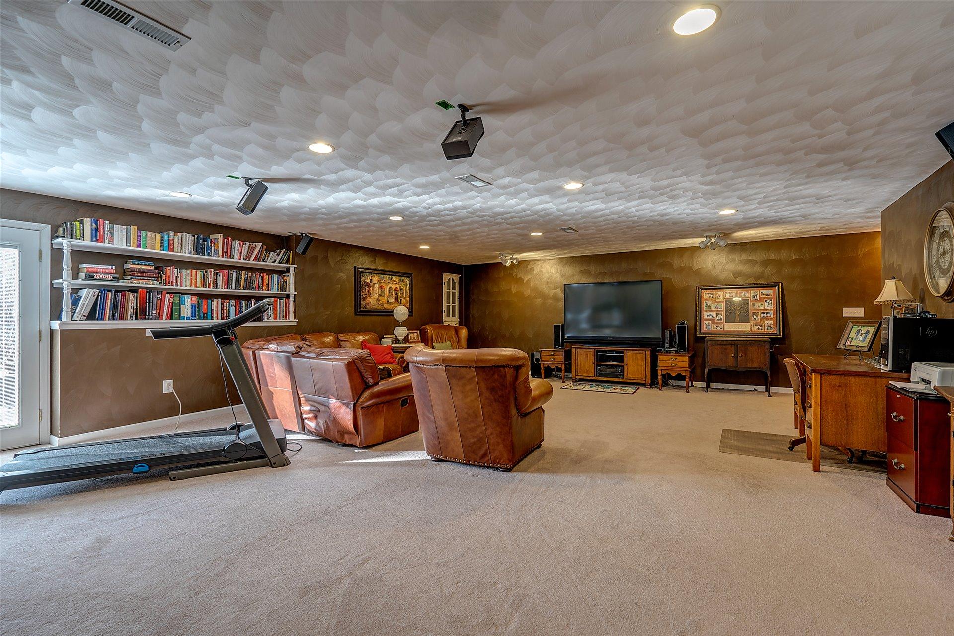 1425 Virginia Ridge Drive Hardy, VA 24101 - Photo 27 of 33 27-DSC00416_17_18_19_20