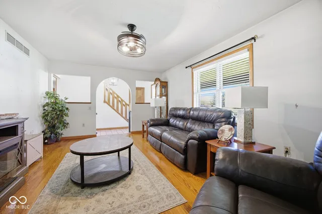 $569,900 | 14314 North Morris Washington Street, Batesville, IN 47006