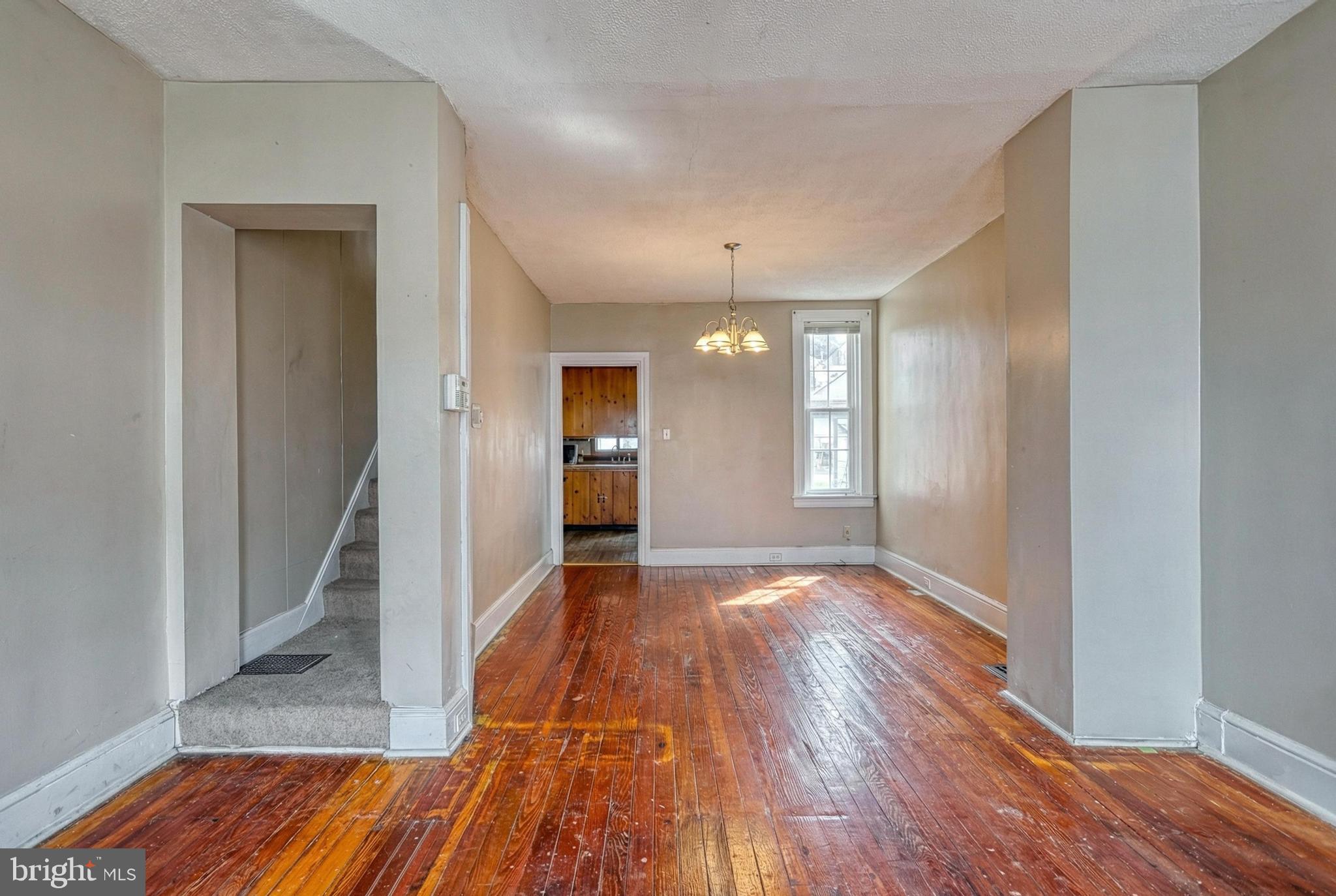 628 Chestnut Street York, PA 17403 - Photo 2 of 39