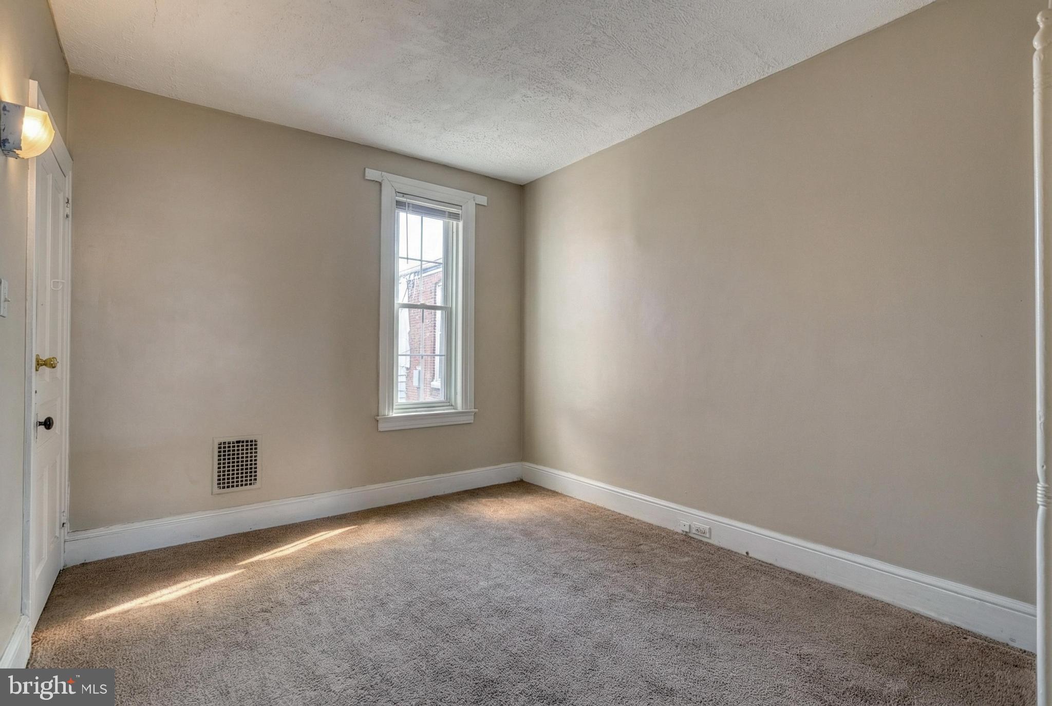 628 Chestnut Street York, PA 17403 - Photo 28 of 39