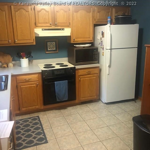 729 Castlegate Road Charleston, WV 25303 - Photo 3 of 10 Gallery Image 3