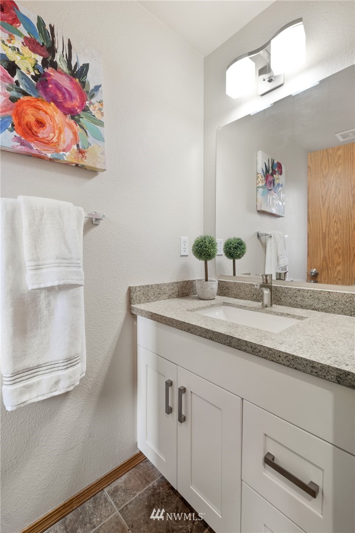 626 Rachael Place Kent, WA 98032 - Photo 8 of 14 Gallery Image 8