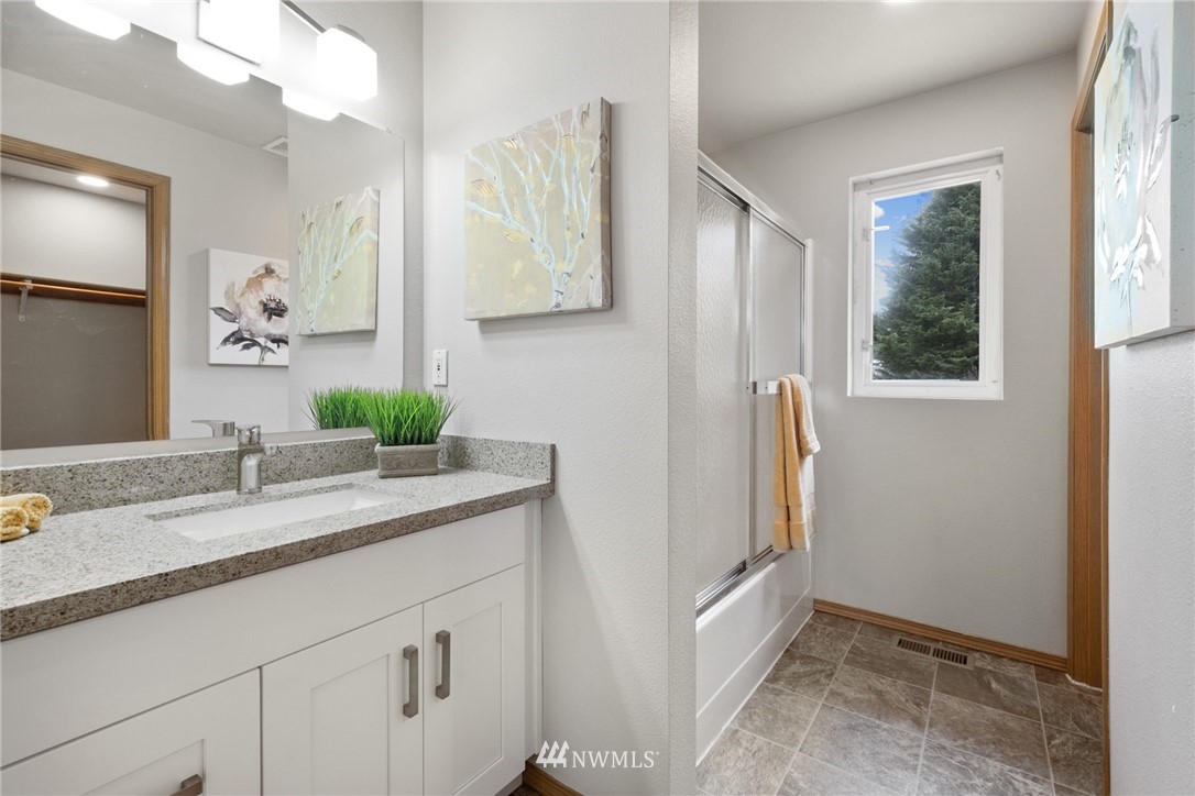 626 Rachael Place Kent, WA 98032 - Photo 10 of 14 Gallery Image 10