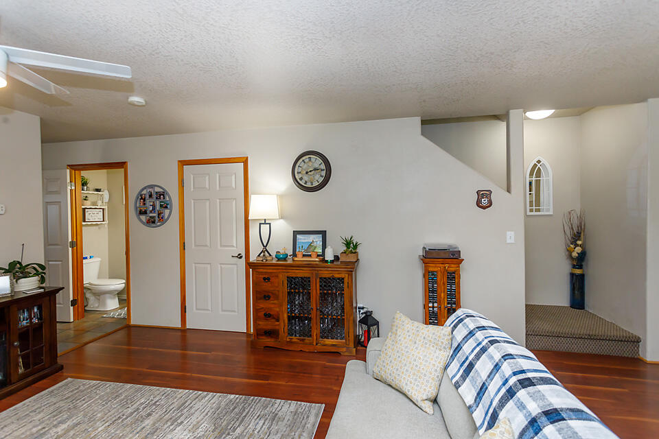 450 Midway Road, Unit 23 Medford, OR 97501 - Photo 6 of 28 Midway-27 copy
