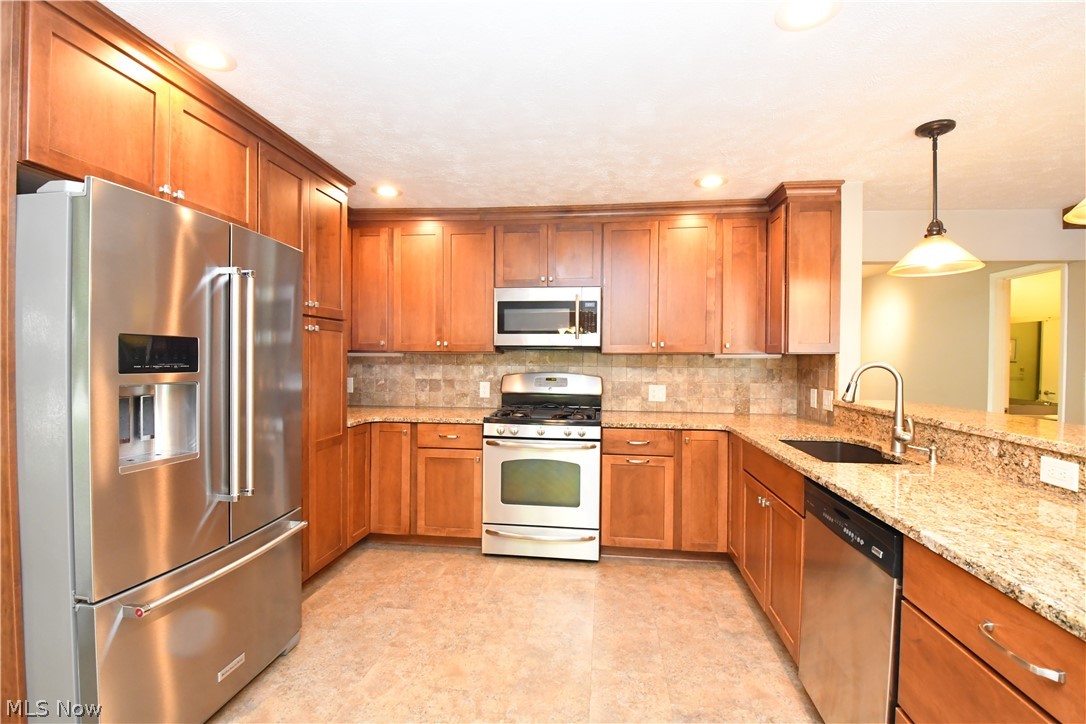 7330 Liberty Road Solon, OH 44139 - Photo 8 of 34 Gallery Image 8