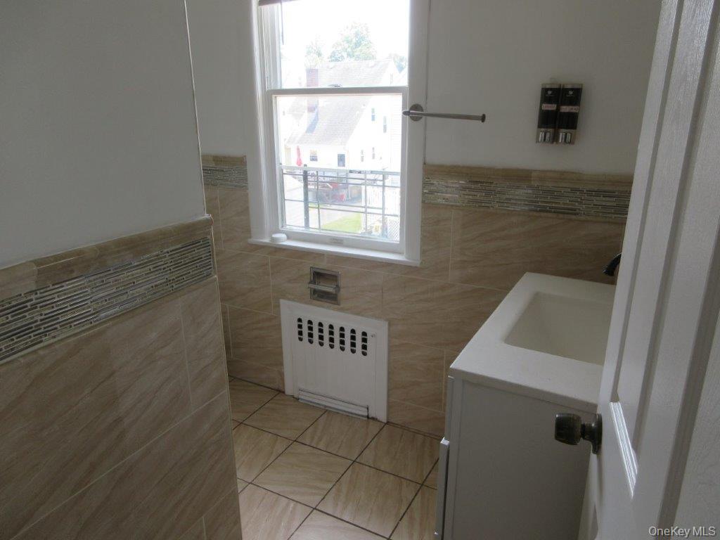 Undisclosed Address New Rochelle, NY 10801 - Photo 10 of 13
