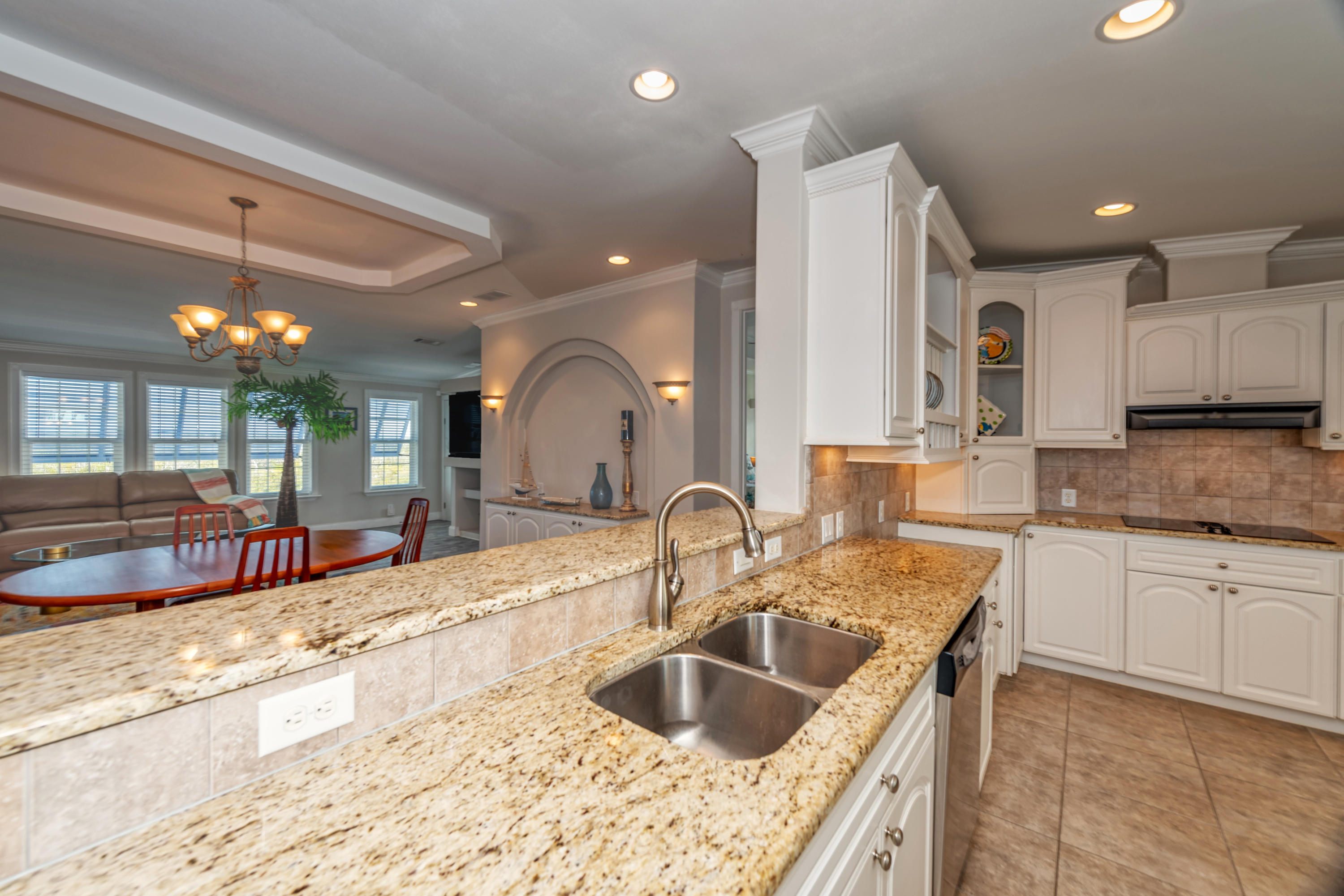 983 Indies Road Summerland Key, FL 33042 - Photo 15 of 38 019