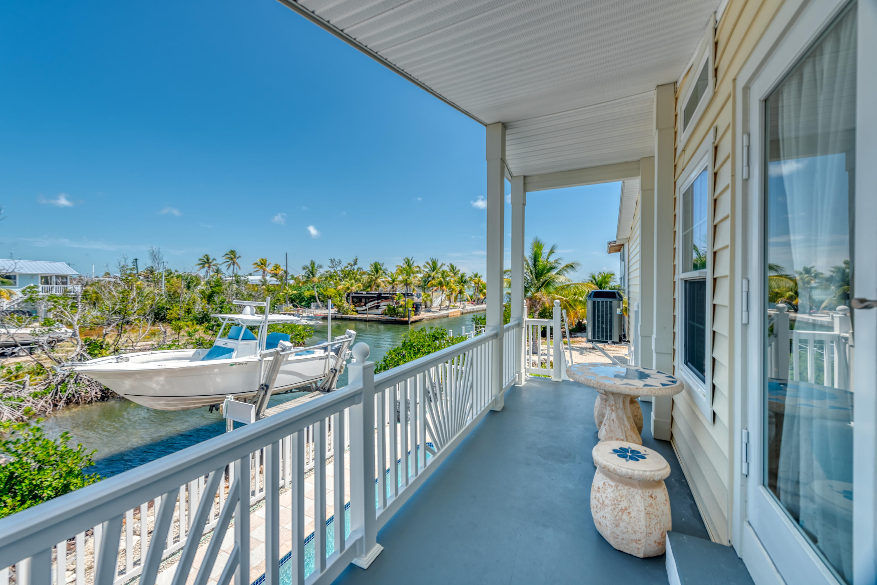 983 Indies Road Summerland Key, FL 33042 - Photo 28 of 38 037