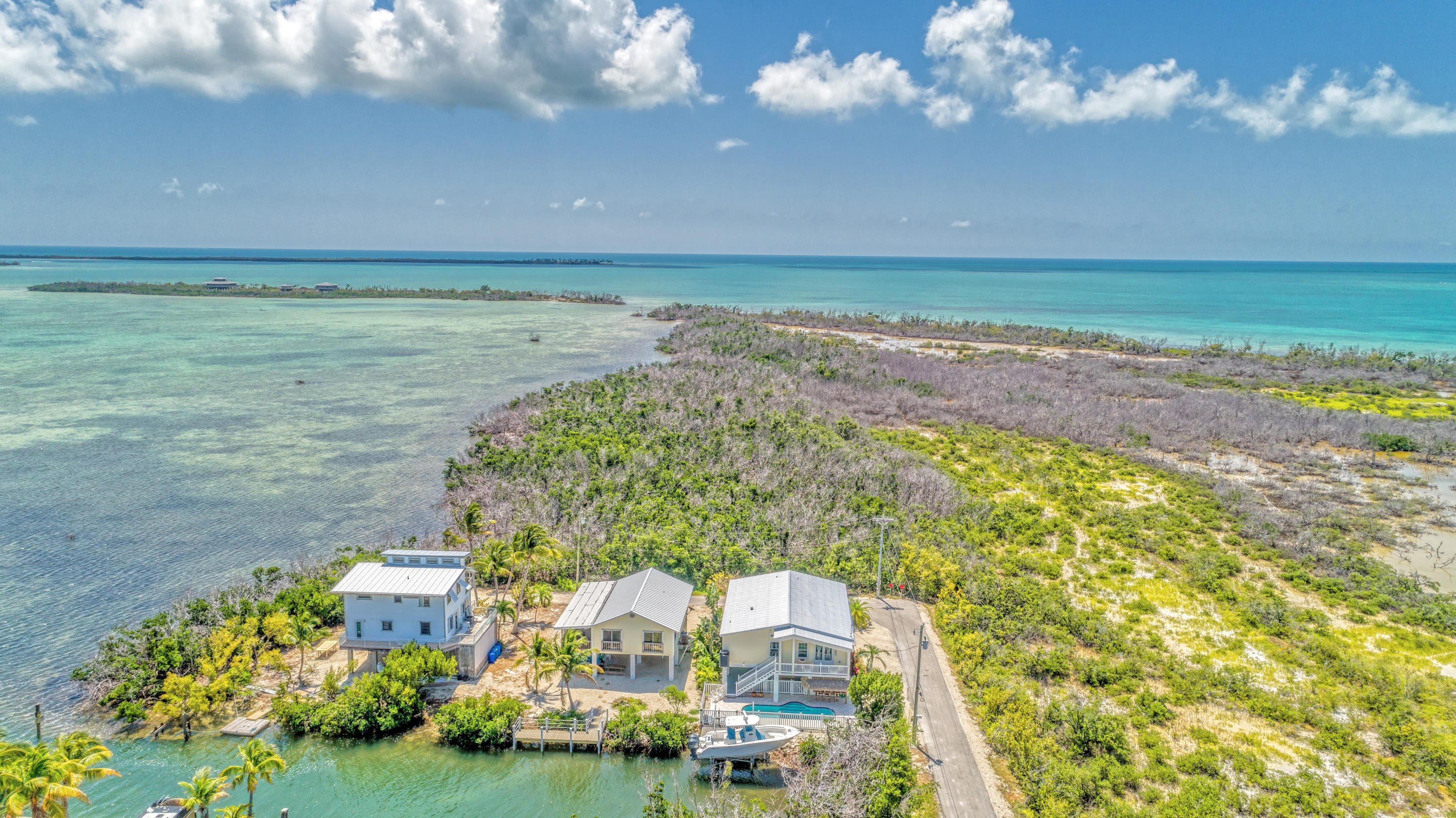983 Indies Road Summerland Key, FL 33042 - Photo 31 of 38 005