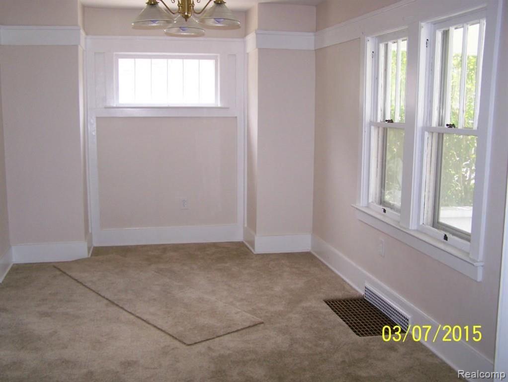 99 Chippewa Road Pontiac, MI 48341 - Photo 4 of 18