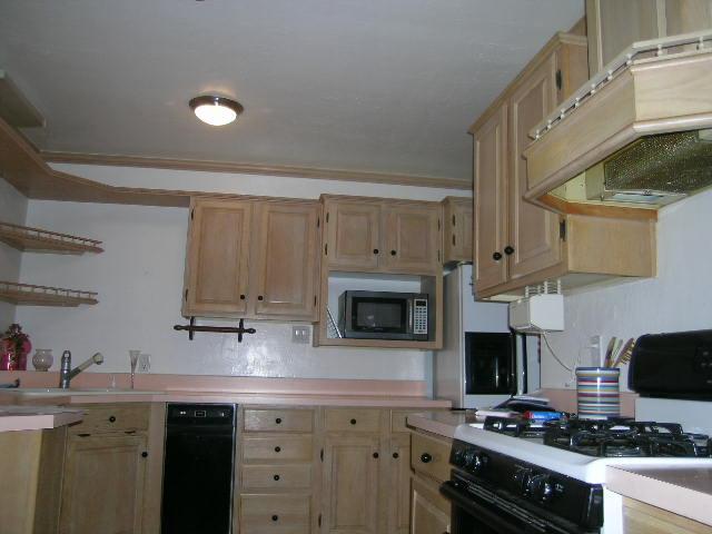 2227 West Cheery Lynn Road Phoenix, AZ 85015 - Photo 3 of 10 Kitchen