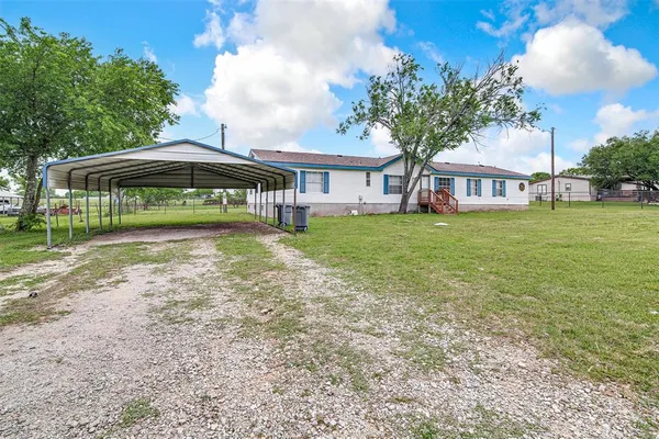 $1,675 | 140 H And O Lane, Alvarado, TX 76009