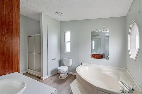 $1,675 | 140 H And O Lane, Alvarado, TX 76009