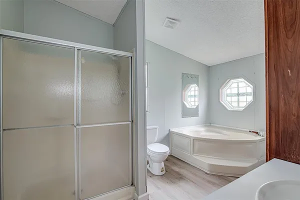 $1,675 | 140 H And O Lane, Alvarado, TX 76009