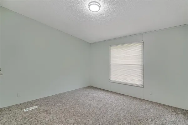 $1,675 | 140 H And O Lane, Alvarado, TX 76009