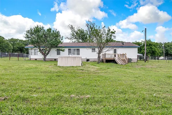 $1,675 | 140 H And O Lane, Alvarado, TX 76009