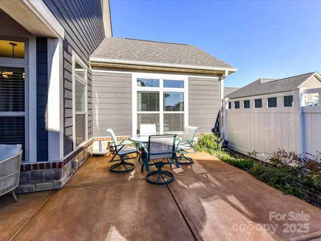 $525,000 | 1026 Galloway Drive, Matthews, NC 28104