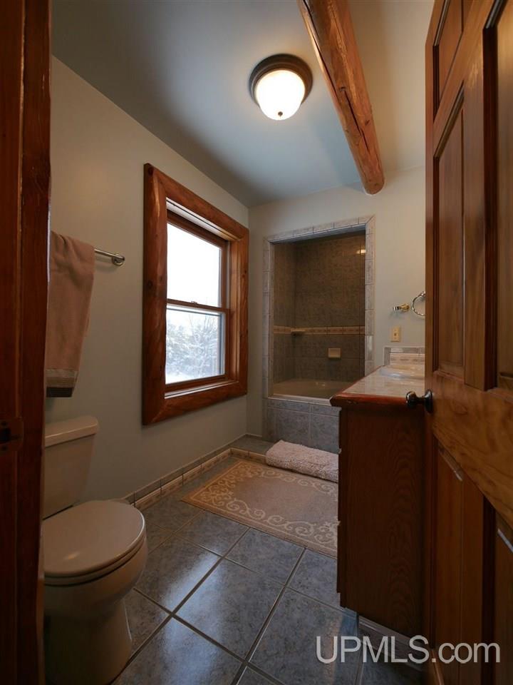 21145 Rivendell Trail Houghton, MI 49931 - Photo 19 of 36