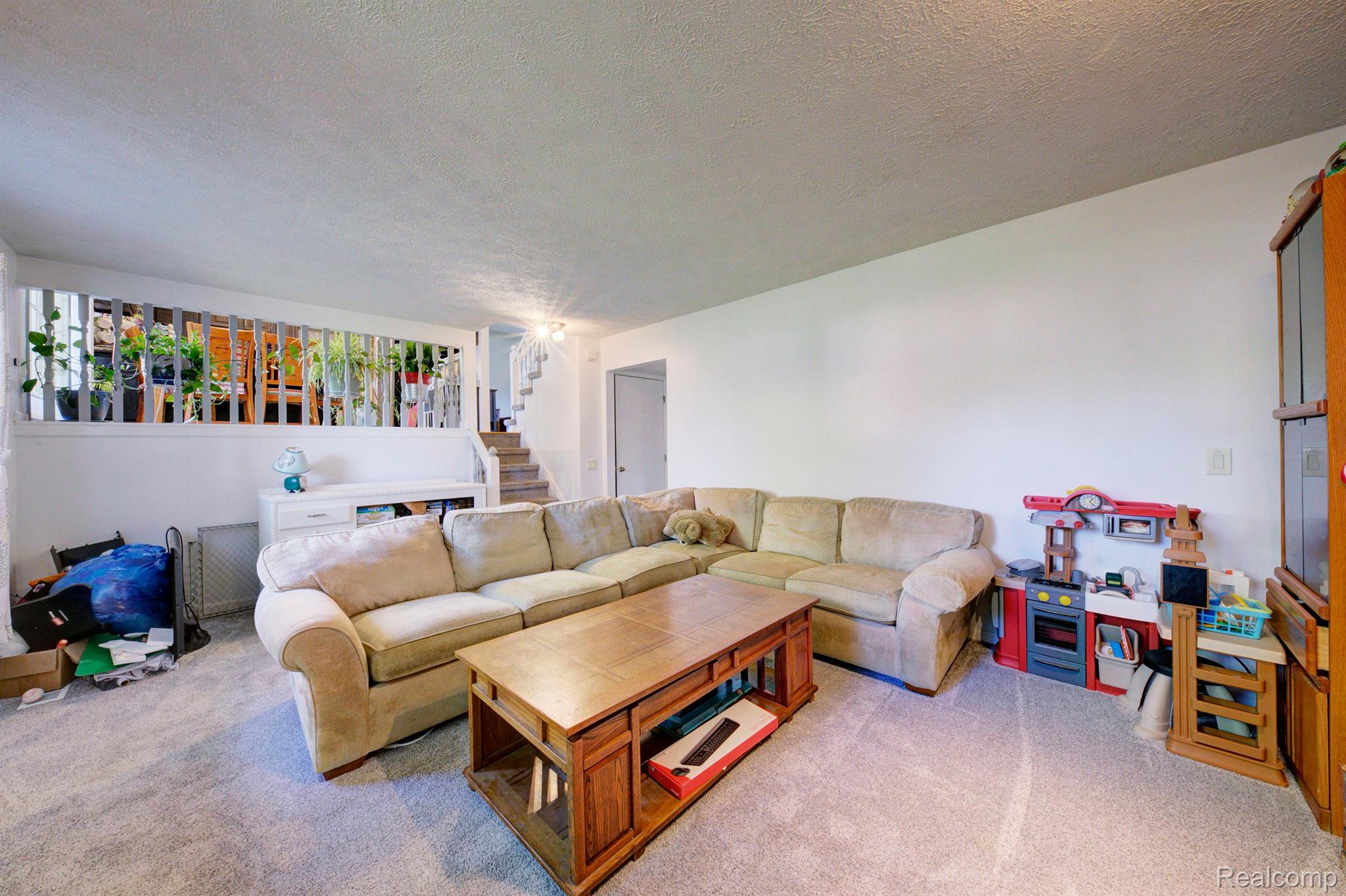 6154 Clarkston Road Clarkston, MI 48346 - Photo 50 of 73 GREAT ROOM